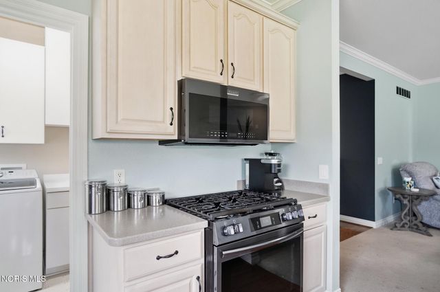 7101 Offshore Drive, Maumee, OH 43537