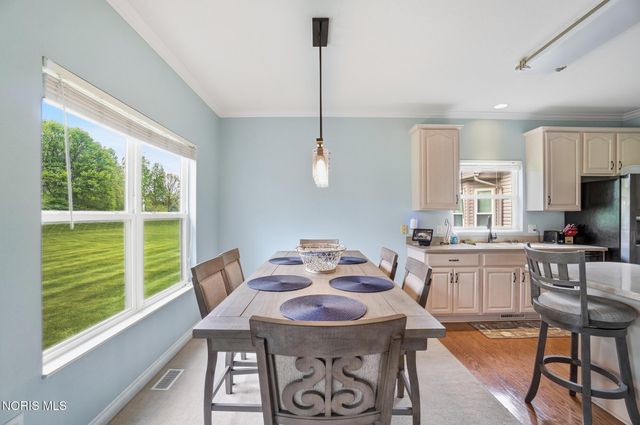 7101 Offshore Drive, Maumee, OH 43537