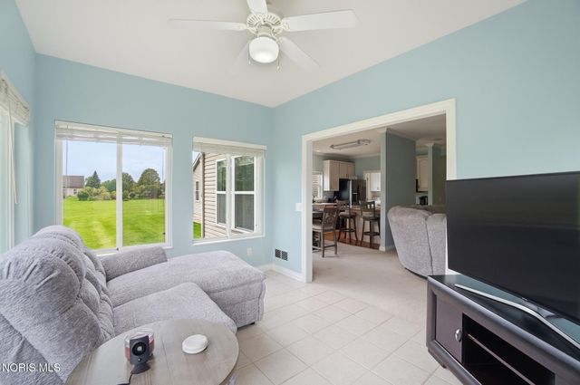 7101 Offshore Drive, Maumee, OH 43537