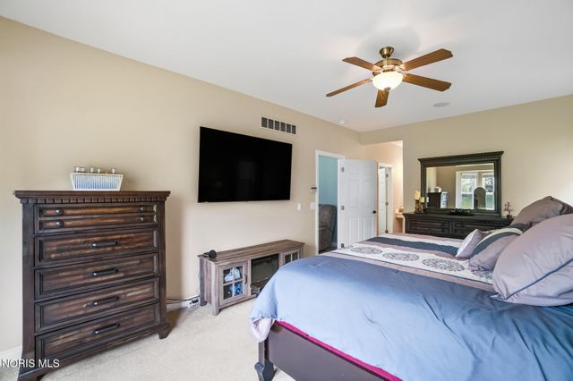 7101 Offshore Drive, Maumee, OH 43537
