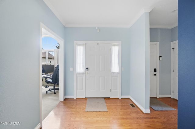 7101 Offshore Drive, Maumee, OH 43537