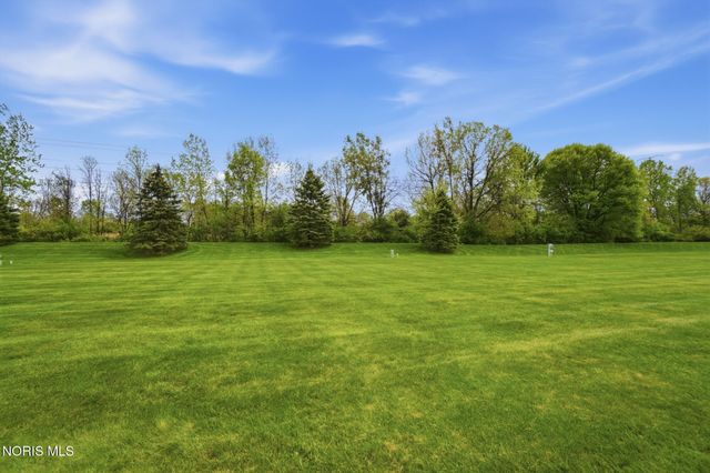 7101 Offshore Drive, Maumee, OH 43537