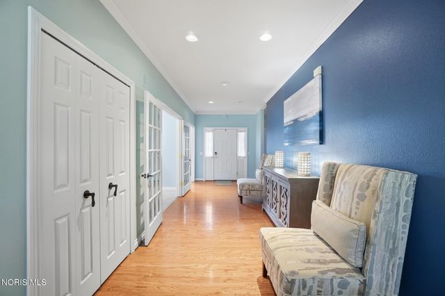7101 Offshore Drive, Maumee, OH 43537