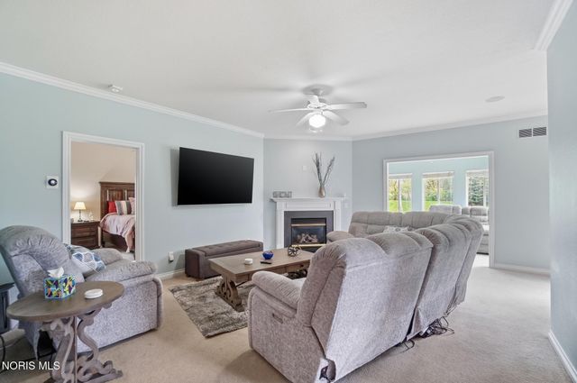 7101 Offshore Drive, Maumee, OH 43537
