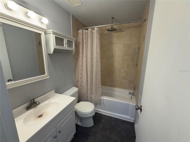 14662 NORWOOD OAKS DRIVE 204, Tampa, FL 33613