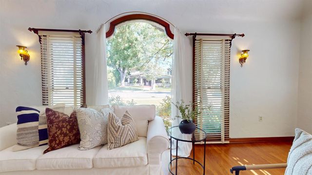 730 E Home Avenue, Fresno, CA 93728