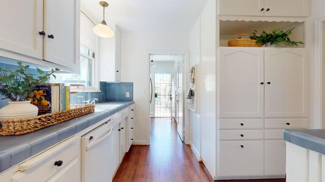 730 E Home Avenue, Fresno, CA 93728