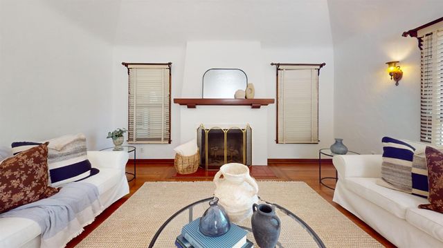 730 E Home Avenue, Fresno, CA 93728