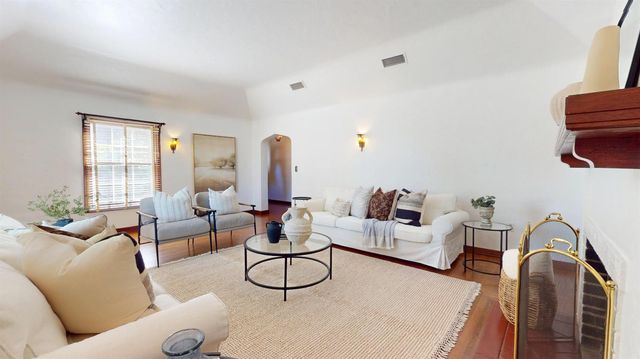 730 E Home Avenue, Fresno, CA 93728