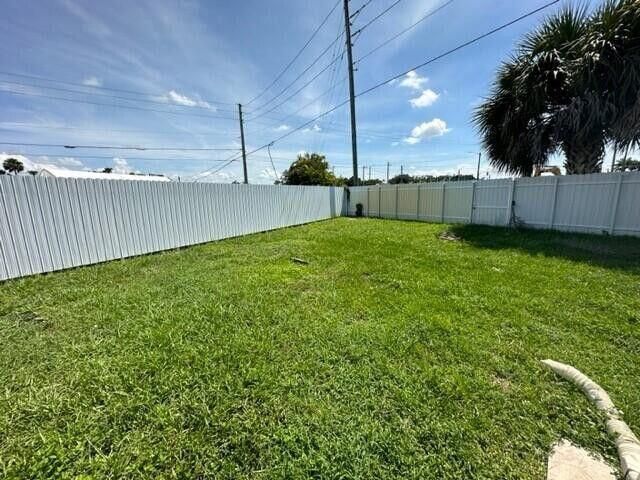 1077 Fernlea Drive, West Palm Beach, FL 33417