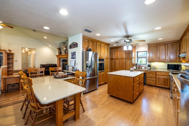 6589 State Highway 304, Harwood, TX 78632