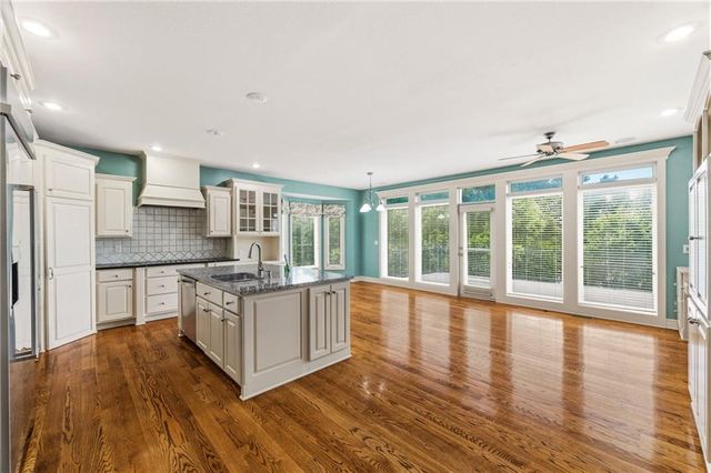 14304 ENGLAND Street, Overland Park, KS 66221