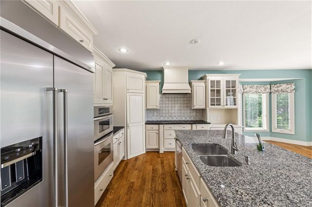 14304 ENGLAND Street, Overland Park, KS 66221