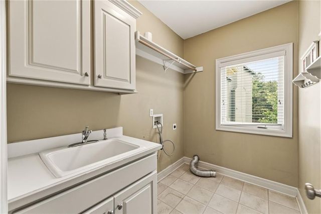 14304 ENGLAND Street, Overland Park, KS 66221