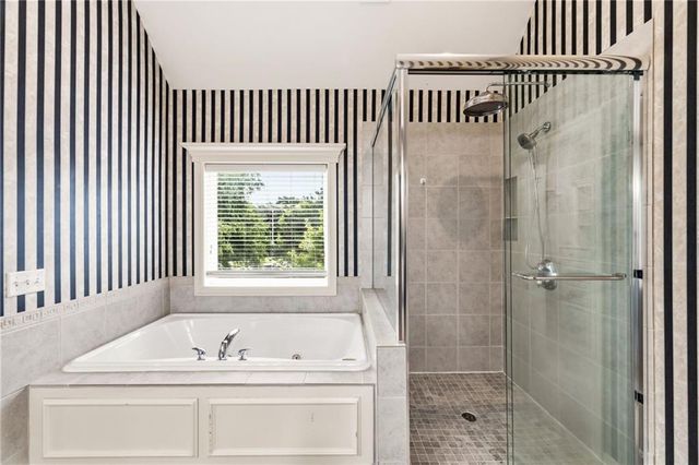 14304 ENGLAND Street, Overland Park, KS 66221