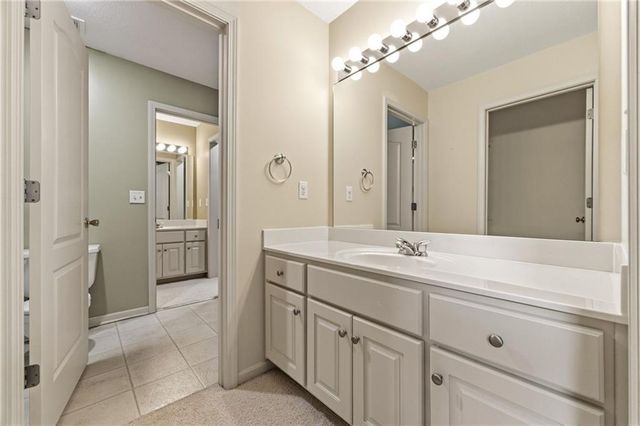 14304 ENGLAND Street, Overland Park, KS 66221