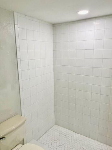 6051 10th Avenue N 136, Greenacres, FL 33463