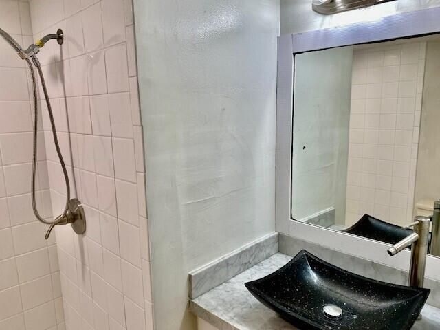 6051 10th Avenue N 136, Greenacres, FL 33463