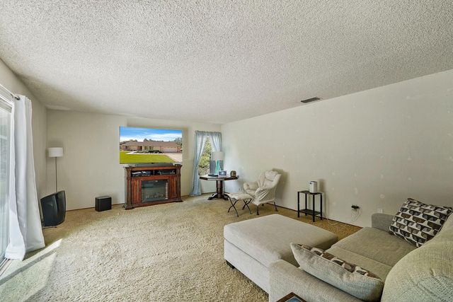 8460 Bonita Downs Dr, Fair Oaks, CA 95628