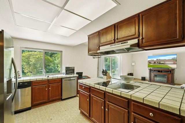 8460 Bonita Downs Dr, Fair Oaks, CA 95628