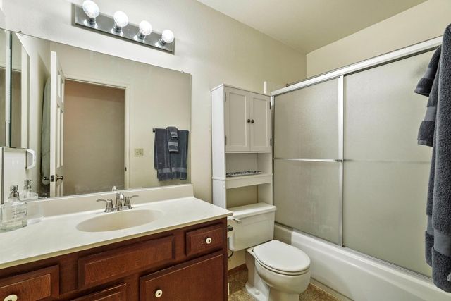 8460 Bonita Downs Dr, Fair Oaks, CA 95628