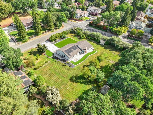 8460 Bonita Downs Dr, Fair Oaks, CA 95628