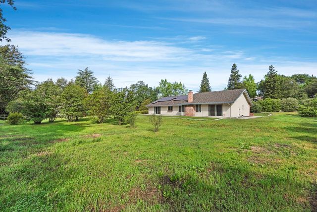 8460 Bonita Downs Dr, Fair Oaks, CA 95628