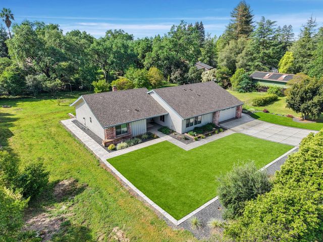 8460 Bonita Downs Dr, Fair Oaks, CA 95628