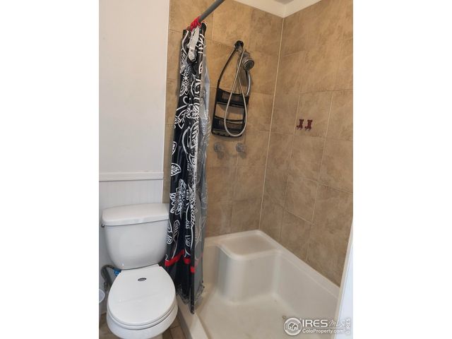 418 Willow Dr, Lochbuie, CO 80603