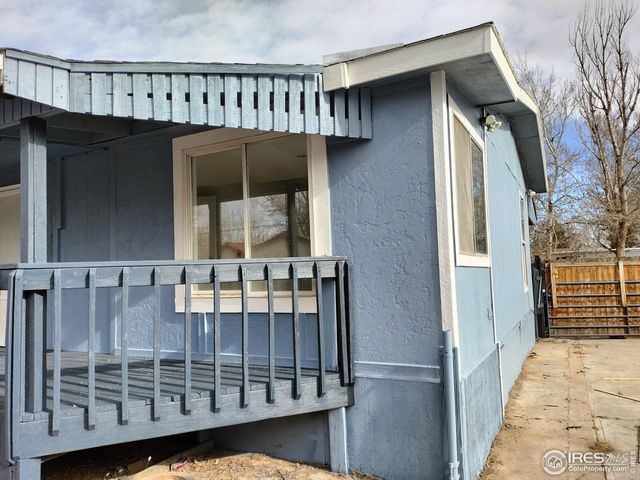 418 Willow Dr, Lochbuie, CO 80603