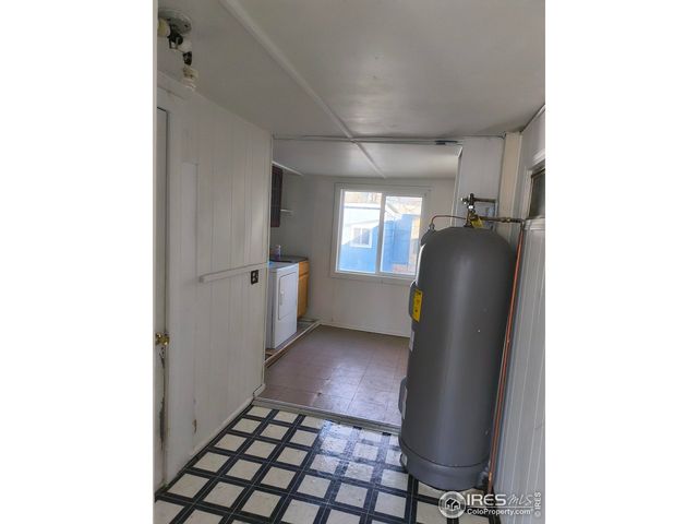 418 Willow Dr, Lochbuie, CO 80603