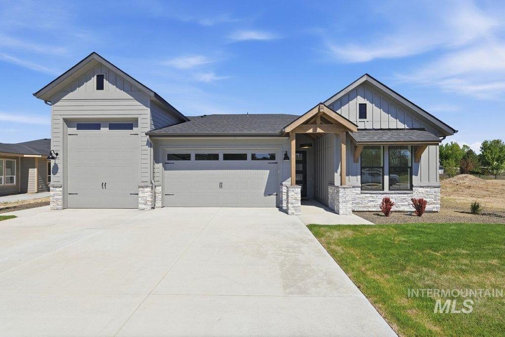 544 W Millstone St, Middleton, ID 83644