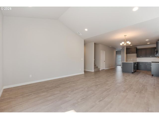 1564 Nw Tracy St, Mc Minnville, OR 97128