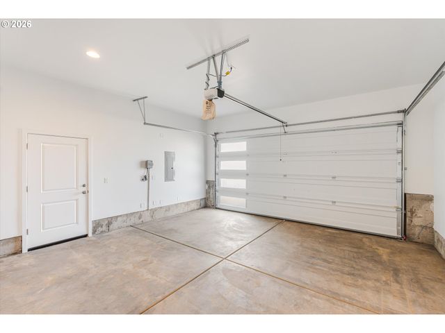 1564 Nw Tracy St, Mc Minnville, OR 97128