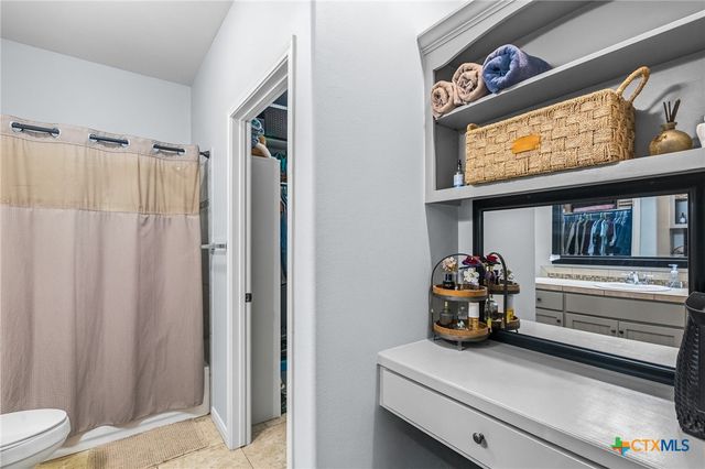 711 Mason Circle, Victoria, TX 77904