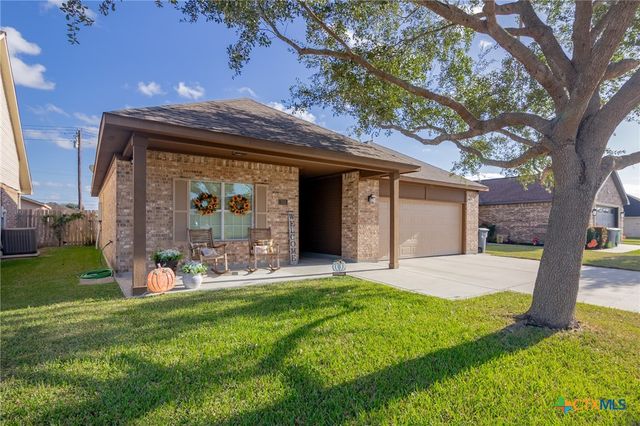 711 Mason Circle, Victoria, TX 77904