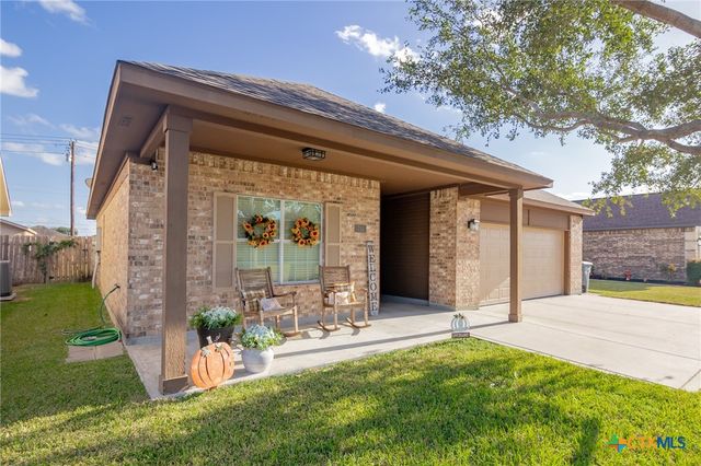 711 Mason Circle, Victoria, TX 77904