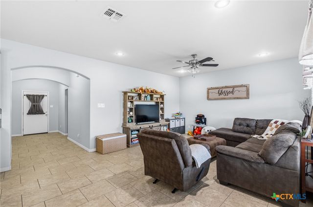 711 Mason Circle, Victoria, TX 77904