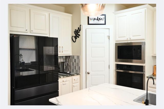 4417 Oryx LN, Pflugerville, TX 78660