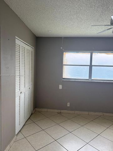 2905 Pierce St 14, Hollywood, FL 33020