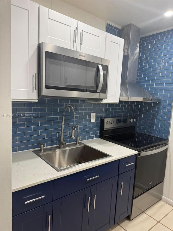 2905 Pierce St 14, Hollywood, FL 33020