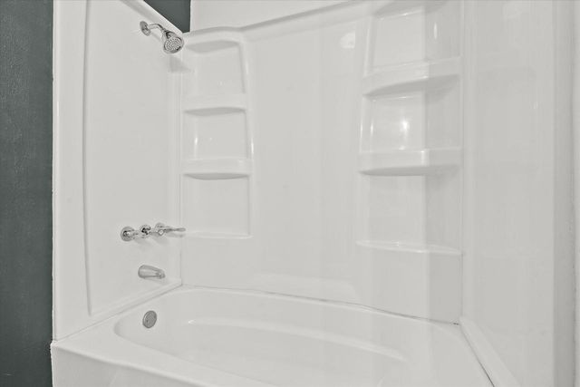 5325 W Allerton AVENUE, Milwaukee, WI 53220