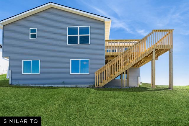 1904 E Clinton Place, Indianola, IA 50125
