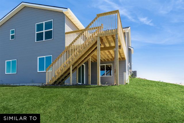 1904 E Clinton Place, Indianola, IA 50125