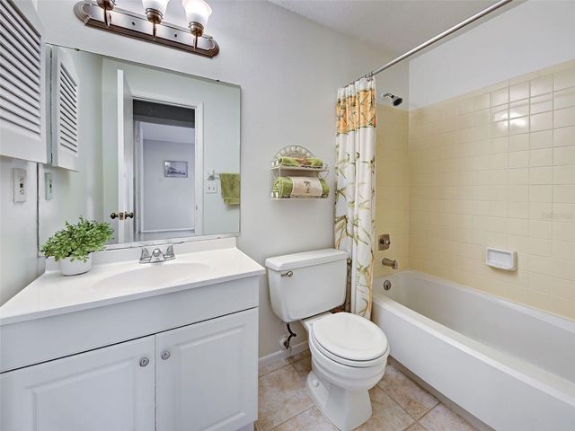 400 MISSION TRAIL E F, Venice, FL 34285