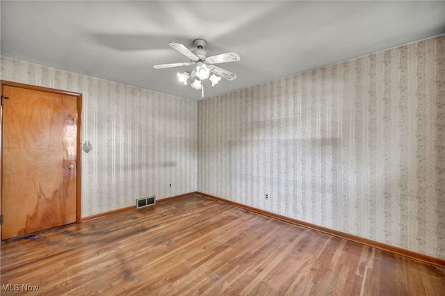 4146 Ascot Lane, Warrensville Heights, OH 44122