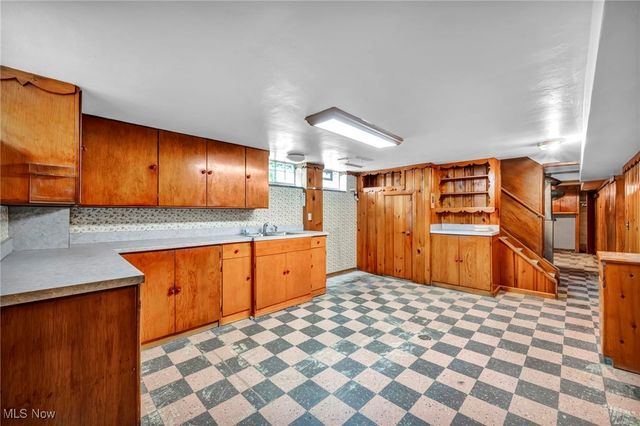 4146 Ascot Lane, Warrensville Heights, OH 44122