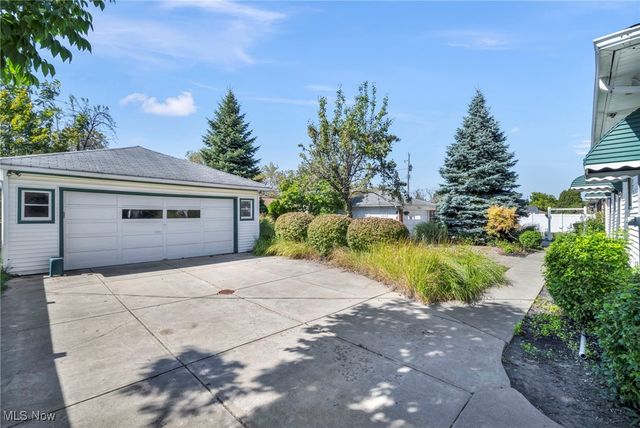 4146 Ascot Lane, Warrensville Heights, OH 44122