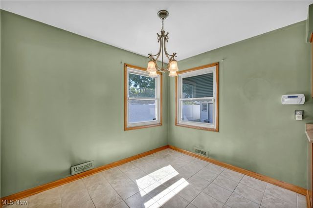 4146 Ascot Lane, Warrensville Heights, OH 44122