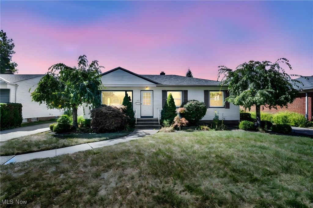 4146 Ascot Lane, Warrensville Heights, OH 44122